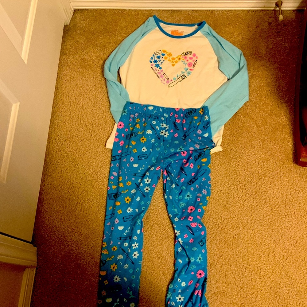 Girls pajama set. Size 7/8